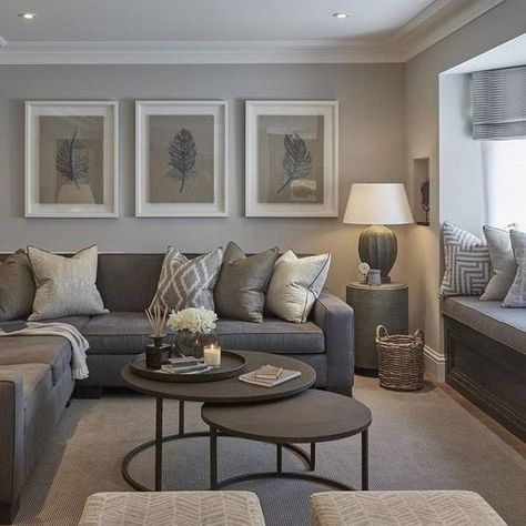 Contemporary Living Room Grey, Tan Living Room, French Living Room Design, Classic Room, Earthy Living Room, French Living Rooms, Furnitur Ruang Keluarga, Elegant Living Room Decor, Gray Walls