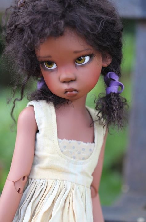 Kaye Wiggs Dolls, Porcelain Dress, Poshmark Tips, 3d Karakter, Kaye Wiggs, Everyone Is Welcome, African American Dolls, Realistic Dolls, No Drama