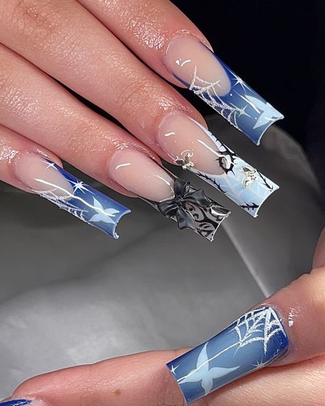 Corpse bride set 🖤🦋 #screamnails #nailart #naildesign #nailinspo #explore #halloween #halloweennails #ghostface #blood #spookyszn #spooky #spookynails👻🎃 #spookynails #corpsebride # Corpse Bride Nails Inspired, Corpse Bride Nail Ideas, Halloween Nails Corpse Bride, Dark Disney Nails, Corpse Bride Nail Designs, The Corpse Bride Nails, Corpse Bride Nails Acrylic, Corpse Bride Nail Art, Corpse Bride Nails