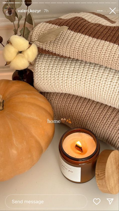 Cozy Fall Day Aesthetic, Fall Aesthetic Pictures, Studera Motivation, Gilmore Girls Seasons, Autumn Instagram, Fall Mood Board, Fall Bucket List, Pumpkin Spice Season, Cozy Season