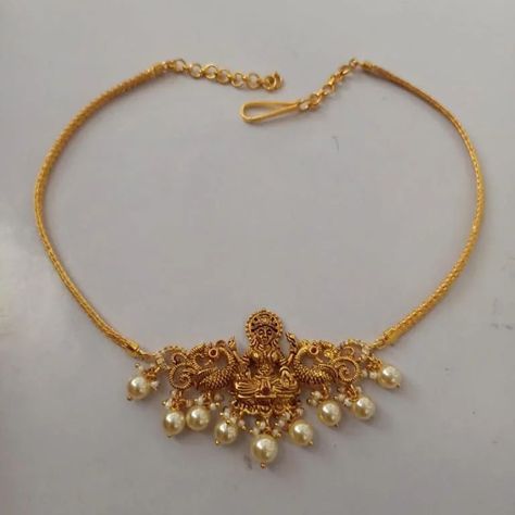 Pearls Chains Gold, Baby Necklace Gold Indian, New Model Necklace Designs Gold, Simple Antique Necklace Gold, Gold Chain Designs For Women Daily Use, Neck Choker Designs, Gold Design Jewellery Necklaces, Simple Necklace Designs Gold Indian, Gold Jewelry For Wedding