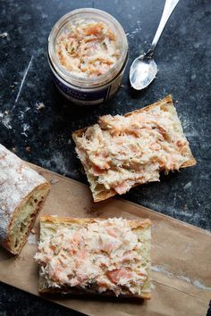 Salmon Rillettes Recipe. This easy and fancy snack or appetizer is DELICIOUS. Wonderful for a party and an easy make ahead idea for food for something like new years eve. You'll need butter, shallots, horseradish, lox, smoked salmon, and pickles. Appetizers New Years Eve, Rillettes Recipe, Salmon Rillettes, Salmon Pate, Duck Recipe, Easy To Make Snacks, Awesome Appetizers, Tinned Fish, Make Ahead Appetizers