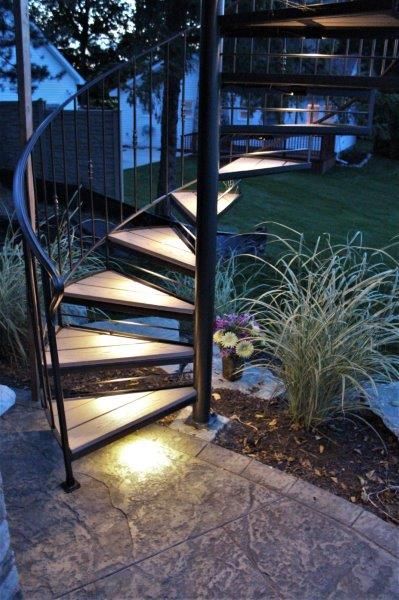 Outdoor Spiral Staircase, Spiral Staircase Outdoor, Deck Staircase, Spiral Stairs Design, Outside Stairs, Staircase Outdoor, Circular Stairs, External Staircase, Traditional Staircase