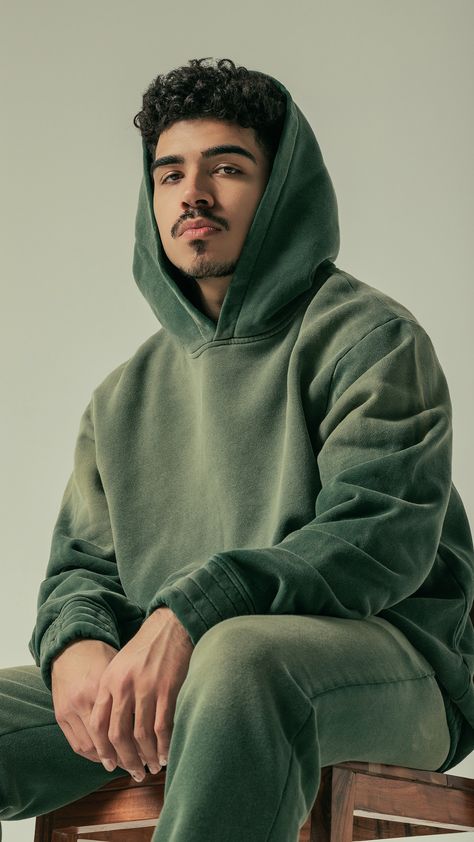 Hoodie Portrait Photography, Person In Hoodie Reference, Hoodie Ads, Hoodie And Sweatpants Outfit Men, Hoodie Campaign, Guy In Hoodie, Hoodie Aesthetic Boy, Hoodie Poses, Hoodie Layout