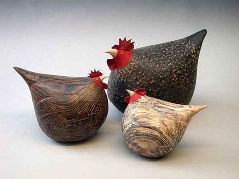 Jeff Soan.  woobly wooden carved chickens :) Chicken Crafts, Bird Carving, Wood Carving Designs, Chicken Art, Carving Designs, Ceramic Animals, Summer Projects, Wood Carving Art, Ceramic Birds