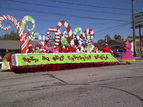 Image result for grinch stole christmas parade float Grinch Christmas Float Ideas, Christmas Parade Float Ideas, Holiday Parade Floats, Parade Float Ideas, Christmas Parade Floats, Whoville Christmas, Holiday Parades, Grinch Christmas Decorations, Christmas Float