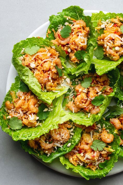 Thai Tapas Ideas, Asian Shrimp Lettuce Wraps, Thai Shrimp Lettuce Wraps, Tiny Shrimp Recipes, Thai Appetizer Recipes, Mini Shrimp Recipes, Party Appies, Mini Bites Appetizers, Food For A Party