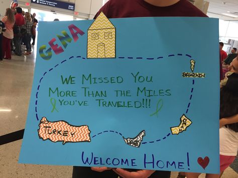 Welcome Back Home Poster, Airport Surprise Ideas, Welcome Back Home Quotes, Welcome Back Surprise Ideas, Welcome Back Airport Signs, Welcome Back Poster Ideas, Welcome Home Card Ideas, Welcome Home Banner Ideas, Airport Welcome Ideas