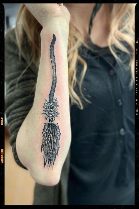 #CoolTattoos #TattooArt #InkMaster #TattooDesigns #InkedUp #TattooLovers #InkInspiration #TattooIdeas #CreativeInk #TattooStyle Broom Tattoo, Hour Glass Tattoo Design, Wicca Tattoo, Herb Tattoo, Quill Tattoo, Pretty Flower Tattoos, Stick Tattoo, Kiss Tattoos, Magic Broom