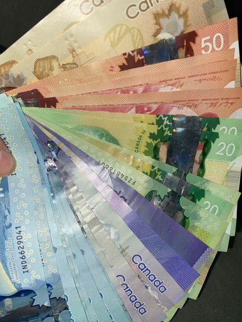 Canadian Dollar Bills Aesthetic, Canada Money Aesthetic, Flexing Canadian Money, Money Aesthetic Canada, Canadian Money Aesthetic, Canadian Cash, Money Canadian, Canada Money, Stacks Of Money