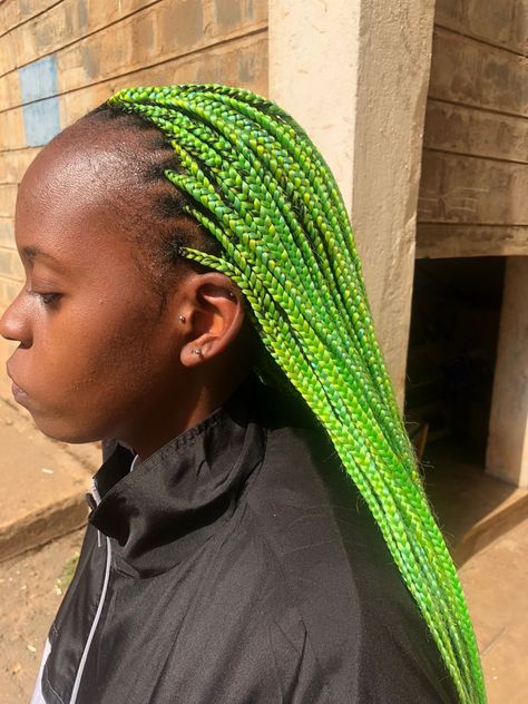 Green Knotless Braids, Green Knotless, Medium Knotless Braids, Medium Knotless, Knotless Braids, Green Hair, Green Light, Braid Styles, Braided Hairstyles