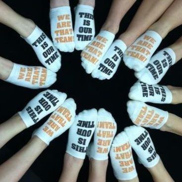 Cheer Socks Vinyl, Dance Camp Gifts, Dance Team Gifts High School, Cheerleading Crafts, Cheer Camp Gifts, D2 Summit, Cheer Competition Gifts, Team Gift Ideas, Competition Gifts