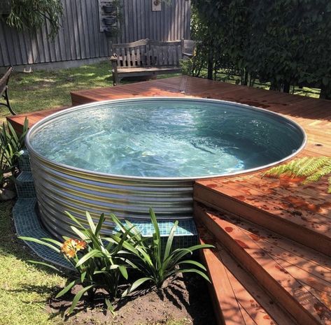 Stock Pools, Tank Pools, Ideas Habitaciones, Tank Pool, Stock Tank Pool, Round Pool, Small Pool Design, Stock Tank, Swimming Pools Backyard