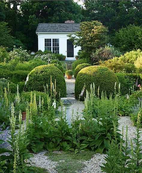 Page Dickey garden in Outstanding American Gardens American Garden, Formal Garden, English Cottage Garden, Garden Architecture, Formal Gardens, Garden Photography, White Gardens, Garden Lovers, Garden Structures