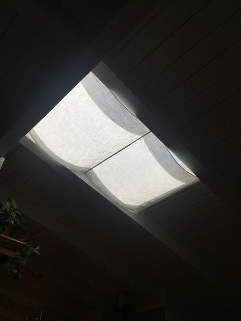 Skylight cover- a quick shade made with leftover materials and 3 $1.50 Daiso rods Skylight Cover Ideas Ceilings, Diy Skylight, Rv Skylight, Skylight Covering, Skylight Shade, Skylight Window, Skylight Blinds, Attic Window, Concept Model