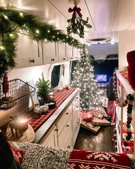 It starts to look a lot like Christmas. 🎄 Looking for a last-minute gift? Vanlife Calendar 2020 is now available for free next day delivery in the UK, on Amazon. The link is in the bio. 🎁 @VanlifeCalendar ​ 📸 : @rambleandrevive Sprinter Van Conversion, Van Conversions, Living On The Road, Full Time Travel, Travel Van, Boys Life, Camper Decor, Merry Christmas Everyone, Tiny House On Wheels