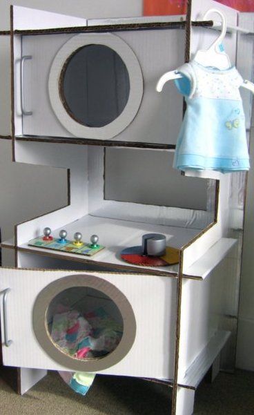 cardboard washer and dryer Play Refrigerator, Cardboard Box Car, Diy Cardboard Toys, Cardboard Play, Laundry Gifts, Cardboard Playhouse, Carton Diy, Play Kitchens, Cardboard Box Crafts