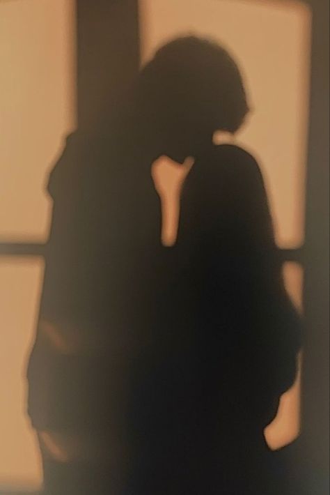 Kissing Silhouette, Sunset Shadow, Couple Shadow, Universal Language, Shadow Pictures, The Shadow