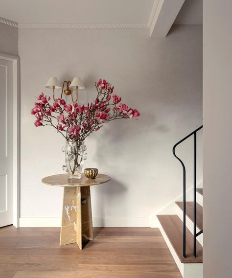 Upholstered Banquette, Pool Umbrellas, 1930s House, Cliff House, House Photography, Entry Hallway, Hollywood Hills, French Oak, Main Bedroom