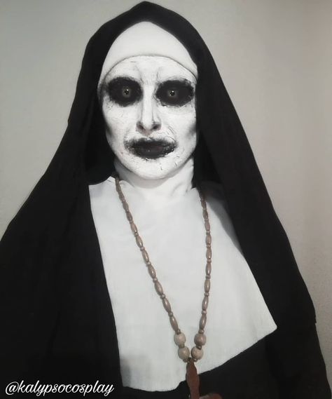 The Nun Costume Makeup, Scary Nun Makeup Easy, Creepy Nun Makeup, Scary Nun Makeup, Valak Makeup, Scary Nun Costume, Valak Costume, The Nun Makeup, Valak The Conjuring