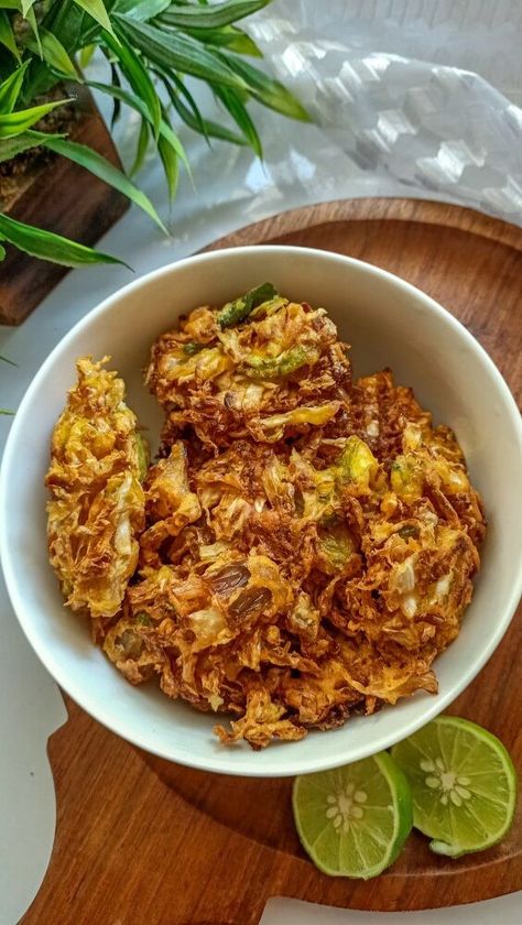 Pakora Recipe, Roasted Artichoke, Irish Cuisine, Unstuffed Cabbage, Frozen Lemon, Pakora Recipes, Cabbage Recipe, Quick Snack, Gram Flour