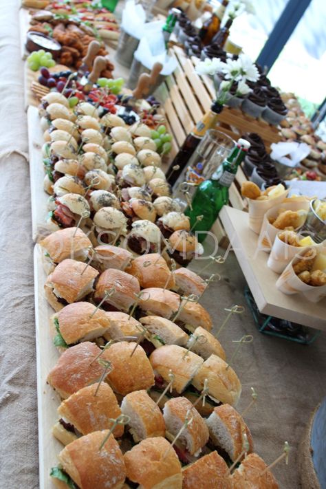 Beer Bourbon Bbq Party, Bubbles And Brews Food Ideas, 40th Birthday Ideas For Men Food, Beer Garden Food Ideas, 50th Beer Birthday Party, 60 Birthday Party Decorations For Men, Men’s Birthday Party Food, 30th Birthday Food Ideas For Men, Men’s Birthday Party Food Ideas