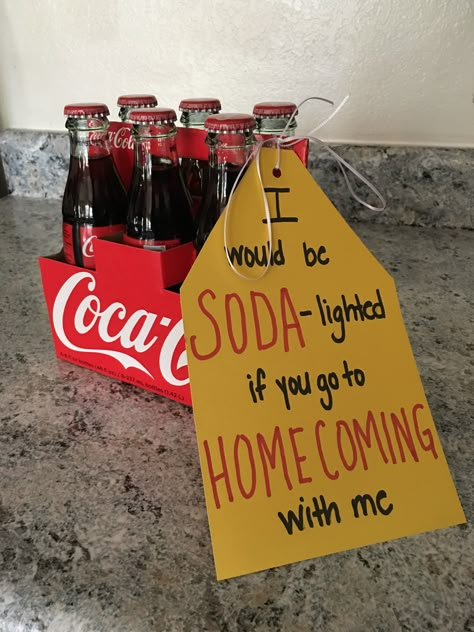 Homecoming Dance Proposal, Sadie Hawkins Proposals, Creative Prom Proposal Ideas, Sadies Proposal, Cute Hoco Proposals, Prom Invites, School Dance Ideas, Prom Posters, Homecoming Signs