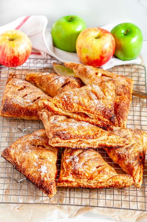 Puff Pastry Apple Turnover - Leftover green apples?? Try these flaky, buttery puff pastry turnovers with a scrumptious apple pie filling. From aberdeenskitchen.com #puffpastry #apple #turnovers #dessert #baking #thanksgiving Puff Pastry Apple Turnovers, Puff Pastry Turnovers, Pastry Turnovers, Puff Pastry Apple, Apple Turnover, Leftover Apples, Apple Puff Pastry, Apple Turnovers, Puff Pastry Tart