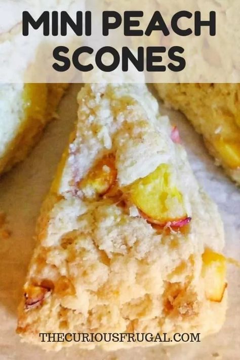 Peach Scones Recipe, Gingerbread Scones, Peach Scones, Best Scone Recipe, Mini Scones, Scone Recipes, Vegan Scones, Fruit Scones, Scones Recipe Easy