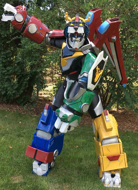 [SELF] Voltron: Legendary Defender COSPLAY Voltron Costume, Cosplay Pokemon, Voltron Cosplay, Anime Cosplay Ideas, Pokemon Cosplay, Epic Cosplay, Form Voltron, Male Cosplay, Voltron Fanart