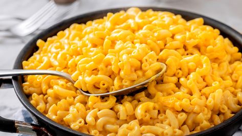 Guys Ranch Kitchen, Bake Macaroni, Beef Snacks, Kraft Mac N Cheese, Boxed Mac And Cheese, Homemade Mac And Cheese, Ranch Kitchen, Macaroni N Cheese Recipe, The Food Network