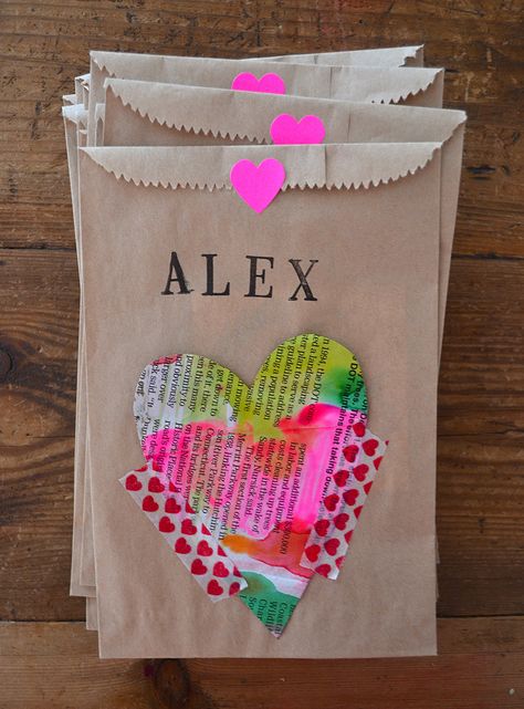 Handmade Valentines For Kids Classroom, Valentine Bags, Valentine Art Projects, Preschool Valentines, Valentine Crafts For Kids, Art Bar, Homemade Valentines, Valentines Art, Diy Gift Wrapping