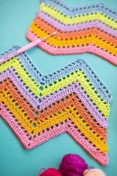 CROCHET CREATOR | crochet zig zag stitch Chevron Pattern Crochet, Chevron Crochet Tutorial, Zigzag Crochet Pattern Free, Crochet Zig Zag Pattern Free, Crochet Zigzag Pattern, Zigzag Crochet Stitch, Ripple Stitch Crochet Pattern Free, Zigzag Crochet Pattern, Ripple Crochet Pattern Free