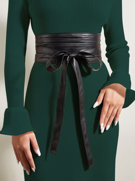 Elegant Minimalist Solid Belt PU Belt for Coats and DressesI discovered amazing products on SHEIN.com, come check them out! Trendy Belts, Wide Belts For Women, Wide Belts, Boho Mode, Plus Size Fashion Tips, Stil Boho, Women Tie, Vintage Boho Fashion, Flattering Tops