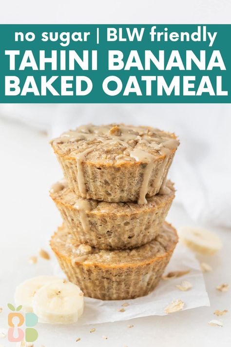 These baby friendly banana baked oatmeal muffins include tahini for a tasty twist and allergen exposure. With no added sugar, they're great for baby led weaning! Muffins Baby, Baked Oatmeal Muffins, Baby Muffins, Banana Baked Oatmeal, Baked Oatmeal Recipes, Baby Led Weaning Recipes, Healthy Baby Food, Sweet Muffin, Weaning Recipes