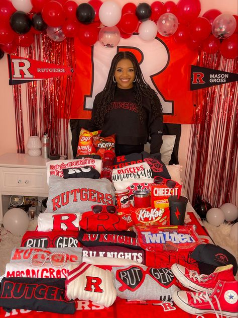 Rutgers Bed Party, College Decorations, School Acceptance, College Announcements, College Bed, College Decision, College Vibes, Bed Party, College Inspiration