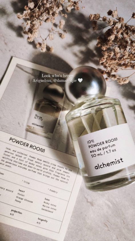 Powder Scent Perfume, Jennie Chanel, Scent Perfume, Aesthetic Objects, Room Smells, Clean Scents, Face Skin Care, Face Skin, Powder Room