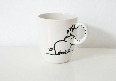 Elephant Cup Gift Ideas For Anyone, Mug Diy, Land Animals, Sharpie Crafts, Sharpie Mug, Diy Mugs, Tassen Design, Painted Mugs, Elephant Love