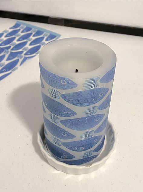 Napkin On Candle, Candles And Napkins, Napkin Art Diy Crafts, How To Decopauge With Napkins, Paper Napkin Crafts, Napkin Candles, Napkin Decoupage Candles, Decopage Candle, What Kind Of Napkins To Use For Decoupage