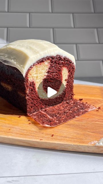 Saloni Mehta | Vegan & Eggless Baking on Instagram: "Red velvet Marble Loaf Cake

this recipe makes a moist loaf cake with beautiful swirls of red velvet and vanilla cake batter. It is topped with a luscious cream cheese icing and this icing is a must! No eggs - No Dairy! 

Red Velvet Marble Cake recipe:
•220ml (3/4 cup + 3 tablespoons) Milk ( I have used unsweetened almond milk) 
•15ml (1 tablespoon) Lemon Juice / White Vinegar 
•60g (1/4cup) Unsweetened Plain Yogurt ( I have used almond yogurt)
•200g (1cup) Granulated Sugar
•75ml (1/3cup) Oil ( neutral oil for baking - vegetable oil / grape seed oil / sunflower oil)
•2 tsp Vanilla Extract 
•220g ( 1cup + 3/4cup)All Purpose Flour
•10g ( 1 tablespoon) Corn starch 
•1/2tsp Baking Powder
•3/4 tsp Baking Soda
•1/4tsp Salt

Red Velvet Cake Bat Red Velvet Marble Cake, Marble Loaf Cake, Marble Loaf, Marble Cake Recipe, Almond Yogurt, Cinnamon Scones, Marble Cake Recipes, Mini Bundt Cakes, Eggless Baking