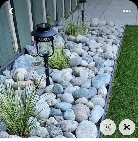 Manicured Front Yard Landscape, Front Yard Landscaping No Maintenance, Very Low Maintenance Landscaping, Back Of House Landscaping Ideas, No Landscaping Front Yards, Very Small Front Yard Landscaping, Rental Front Yard Ideas, Bushes Around Patio, Stones In Front Of House