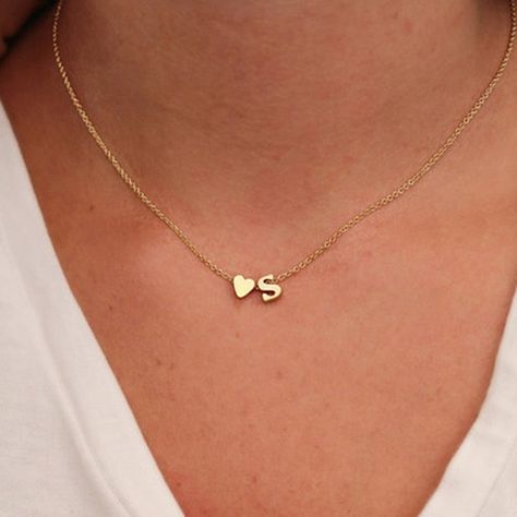 Tiny Heart Dainty Initial Kalung Choker, Name Choker, قلادات متدلية, Initial Heart Necklace, Dainty Choker Necklace, Dainty Initial Necklace, Necklace Chain Types, Choker Chain, Celtic Knots