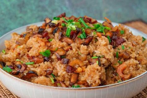 A few ingredients make for big flavor in this warming rice dish! Made With Lau, Chinese Sticky Rice, Sticky Rice Recipe, Eggplant With Garlic Sauce, Stir Fry Green Beans, Vegetable Lo Mein, Tofu Soup, Chinese Bbq Pork, Stir Fry Ingredients