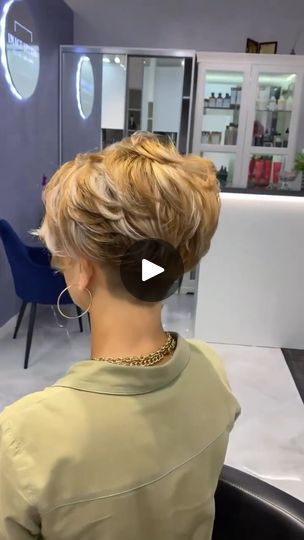 Short Hair Back View, Stacked Hairstyles, Short Stacked Haircuts, Short Stacked Hair, Short Stacked Bob Haircuts, Super Short Haircuts, Κούρεμα Bob, Short Hair Back, Stacked Haircuts