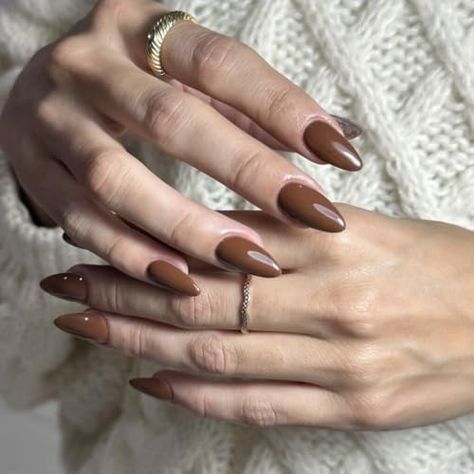 Check out this list Nails Art from protoloker Nails Acrylic For September, Medium Almond Nails Fall, Mocha Mousse Nail Ideas, Caramel Nails, Nails Almond Medium, Press On Nails Almond, Nail Vibes, Nails Press Ons, Mocha Mousse