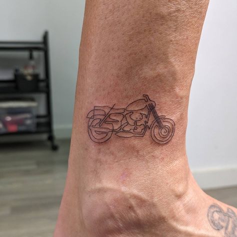 Which one do you prefer? 🛵🏍️ Resident @venus_gallery_tattoo Next guest Spot 30.09.-04.10. @drawn.ink #tattoolife #tattoovalencia #moped #moto #tattooed #tatuajes #inked #tattoo #fineline #valencia #munich #tattooideas #tattooartist Motorcycle Tattoo, Gallery Tattoo, Motorcycle Tattoos, Inked Tattoo, Tattoo Work, Life Tattoos, Munich, Valencia, Tattoo Artists