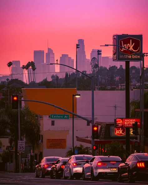 Los Angeles Background, Labrador Photography, City Sydney, Hell Is Other People, Aura Aesthetic, City Los Angeles, Vaporwave Wallpaper, Background Search, Los Angeles Hollywood