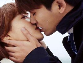 Strong Woman Do Bong Soon Wallpaper, Romantic Kiss Gif, Korean Love, Park Hyung Shik, Love Wallpapers Romantic, Park Bogum, Strong Girl, Romantic Kiss, Park Bo Young