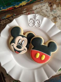 Mickey mouse cookies Γενέθλια Mickey Mouse, Mouse Cookies, Minnie Mouse Cookies, Mickey Mouse Cookies, Fiesta Mickey Mouse, Cartoon Cookie, Disney Cookies, Mickey Mouse Cake, Sugar Cookie Designs