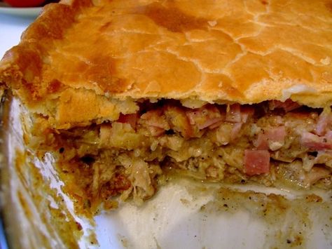 Chicken Pie, Traditional South African Style. A favorite dinner or festive dish. Easy Chicken Pie Recipe, Chicken Pie Recipes, Easy Chicken Pie, African Chicken, Chicken Pie Recipe, Steamed Green Beans, Simple Chicken, Chicken Pie, Herb Seasoning